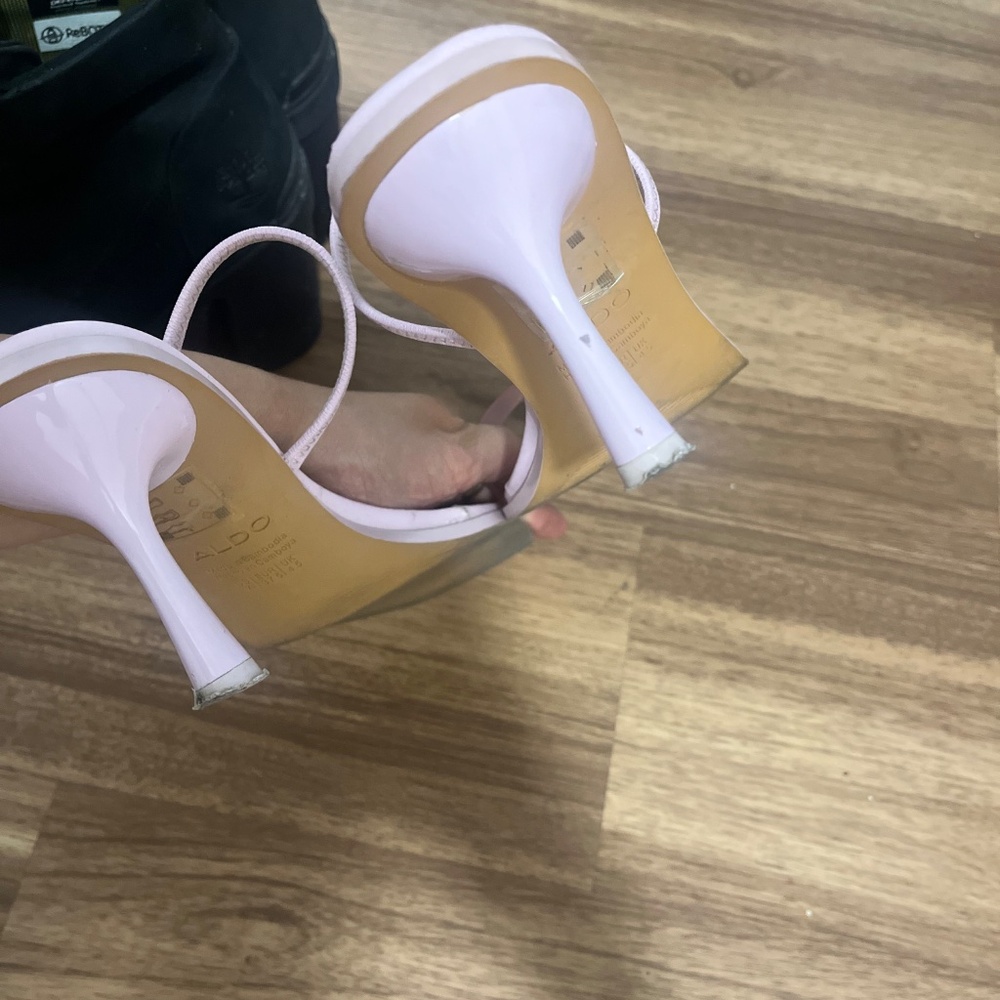 Sandals - Picture 2 of 4
